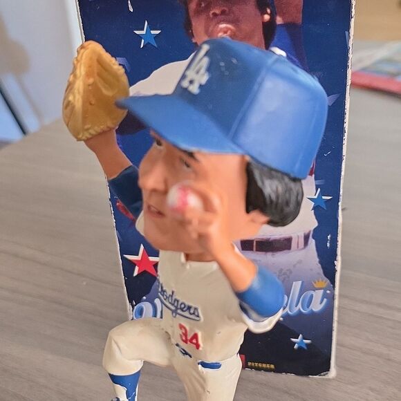 Los Angeles Dodgers 2006 Fernando Valenzuela Bobblehead - Picture 9 of 16